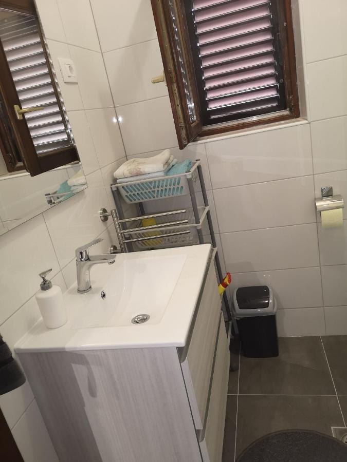 Apartments Daniela Водице Экстерьер фото